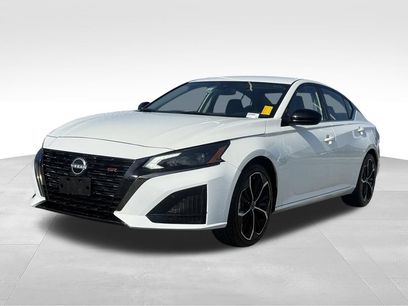 Used 2024 Nissan Altima 2.5 SR