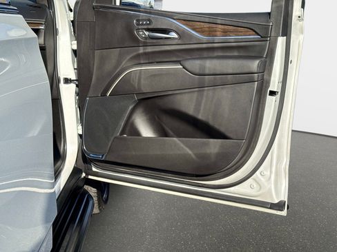 Used 2024 Cadillac Escalade ESV Sport Platinum w/ LPO, ONYX Package image 12