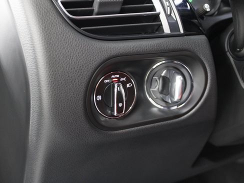 Certified 2025 Porsche Macan image 26