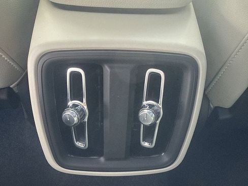 New 2026 Volvo XC40 B5 Plus w/ Protection Package Premier image 7