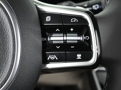 New 2026 Kia Carnival LXS image 22