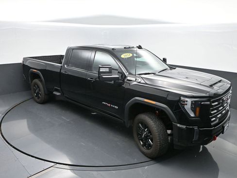 Used 2024 GMC Sierra 3500 AT4 w/ Technology Package image 44