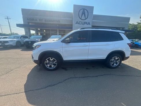 Used 2023 Honda Passport TrailSport image 39