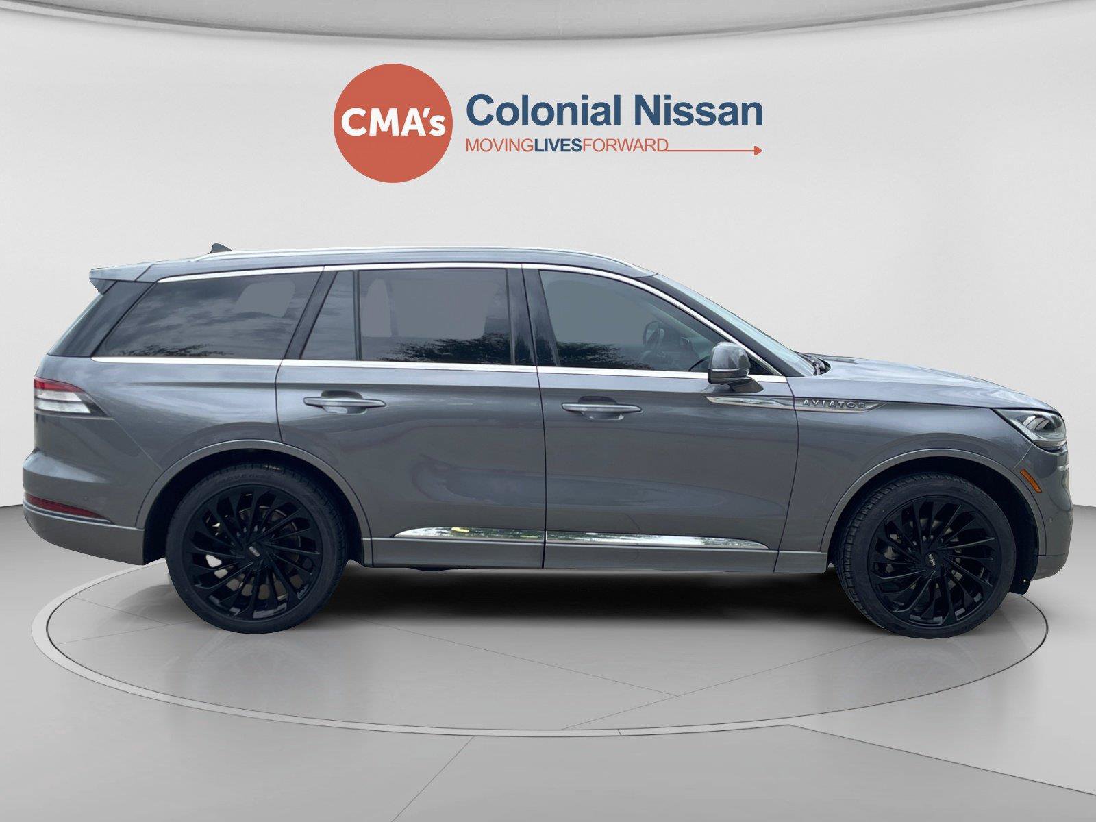 Used 2022 Lincoln Aviator Reserve w/ Equipment Group 201A AWD/4WD image 6