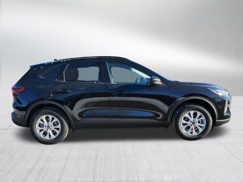 Used 2025 Ford Escape Active w/ Active Premium Tech Pack AWD/4WD image 8