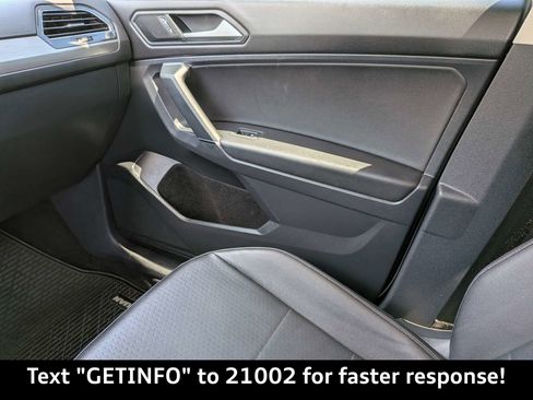 Used 2020 Volkswagen Tiguan SEL FWD image 17