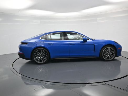 Used 2024 Porsche Panamera 4 image 31