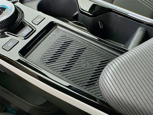 Used 2024 Kia EV6 GT-Line image 31