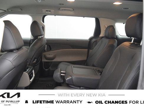 New 2026 Kia Carnival EX FWD image 12