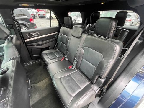 Used 2016 Ford Explorer XLT w/ Equipment Group 202A image 28