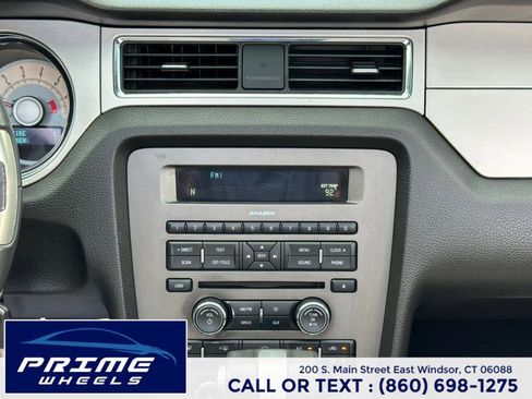 Used 2010 Ford Mustang Premium image 21