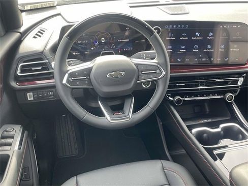 New 2026 Chevrolet Traverse Z71 w/ Enhanced Driving Package image 11