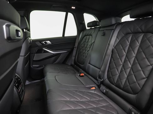 New 2026 BMW X5 xDrive50e image 23