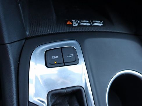 Used 2020 Chevrolet Equinox Premier w/ Premier Redline Edition image 9