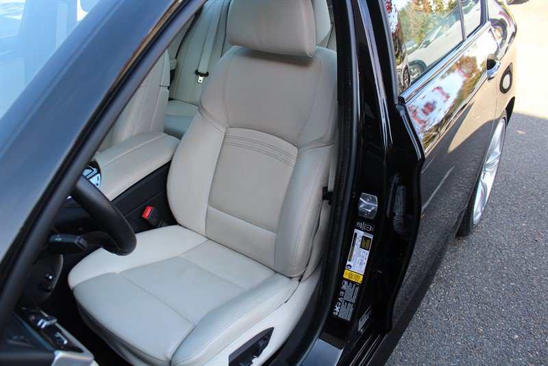 Used 2014 BMW 535i xDrive Sedan AWD/4WD image 23