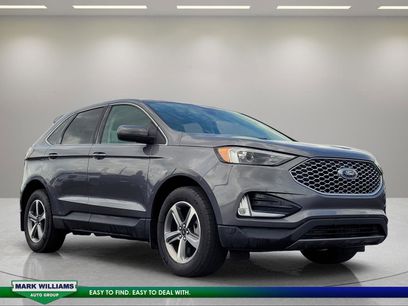 Used 2024 Ford Edge SEL w/ Convenience Package