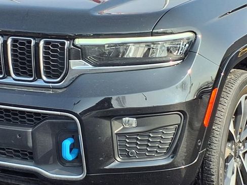Used 2022 Jeep Grand Cherokee Overland w/ Luxury Tech Group IV image 29
