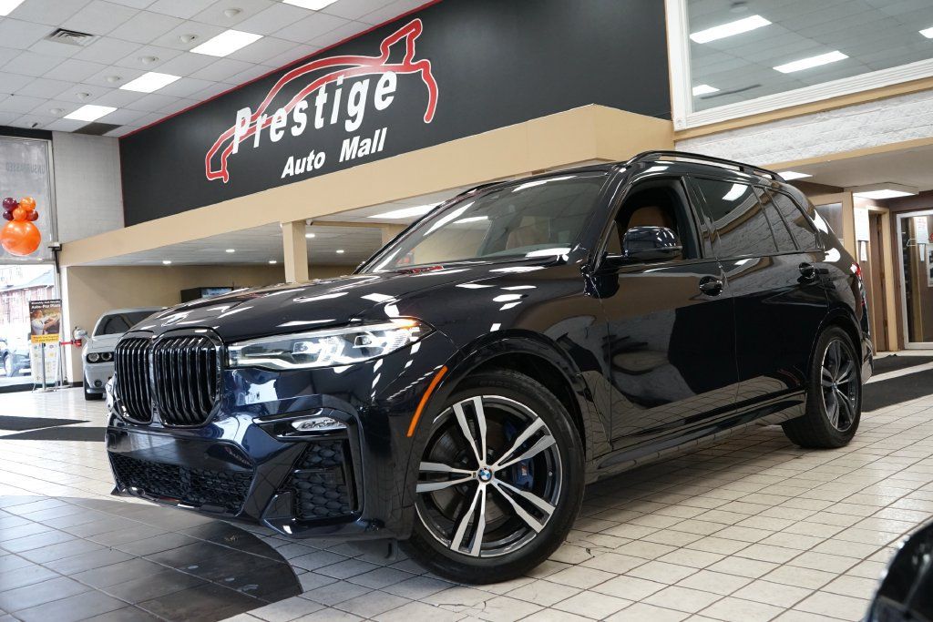 Used 2022 BMW X7 xDrive40i w/ M Sport Package AWD/4WD image 24