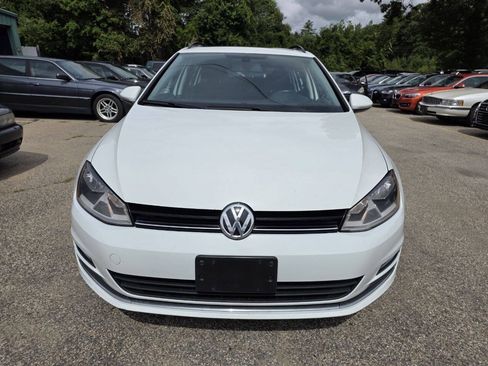 Used 2017 Volkswagen Golf SE FWD image 5