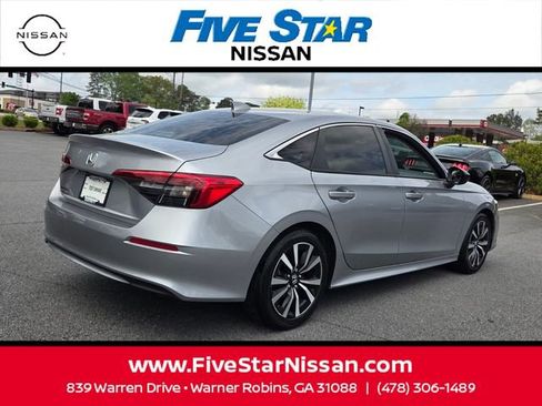 Used 2023 Honda Civic EX image 9