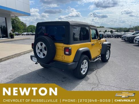 Used 2021 Jeep Wrangler Sport AWD/4WD image 32