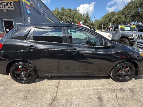 Used 2010 Toyota Matrix image 8