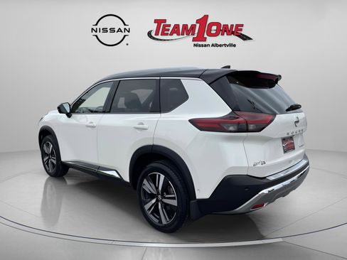 Used 2021 Nissan Rogue Platinum FWD image 6