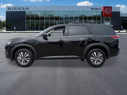 New 2026 Nissan Pathfinder SL FWD image 2