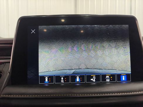 Used 2023 GMC Yukon XL SLT w/ SLT Premium Package AWD/4WD image 64
