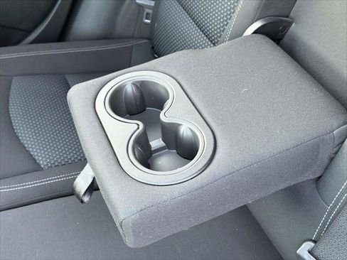 Used 2022 GMC Terrain SLE w/ Driver Convenience Package image 12