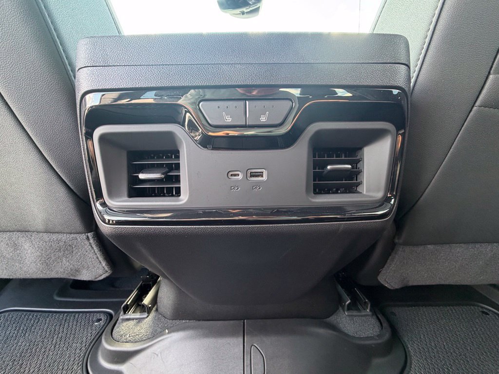 Used 2026 GMC Sierra 1500 AT4 w/ AT4 Premium Package AWD/4WD image 8