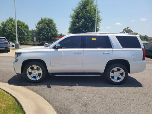 Used 2019 Chevrolet Tahoe Premier RWD image 6