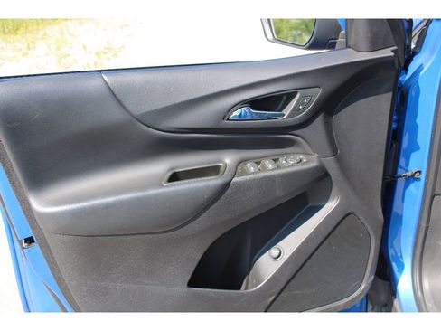 Used 2024 Chevrolet Equinox LT w/ LPO, Floor Liner Package image 16