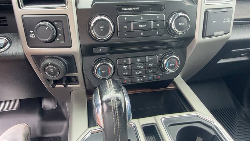 Used 2017 Ford F150 Lariat AWD/4WD image 21