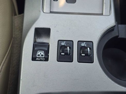 Used 2011 Toyota 4Runner Limited AWD/4WD image 29