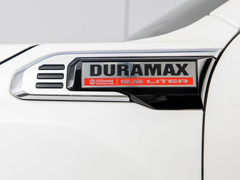Used 2024 GMC Sierra 2500 Denali w/ Denali Reserve Package AWD/4WD image 11