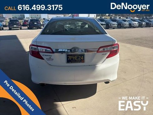 Used 2014 Toyota Camry XLE image 4