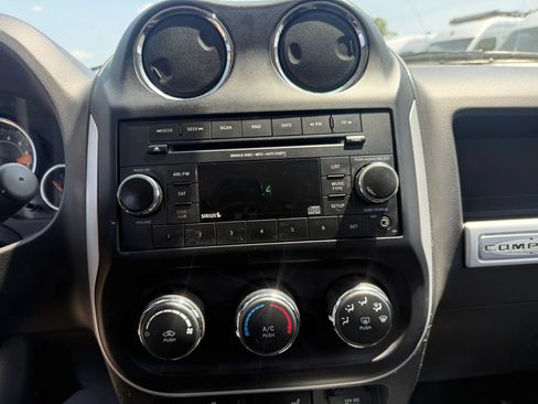 Used 2016 Jeep Compass High Altitude AWD/4WD image 9
