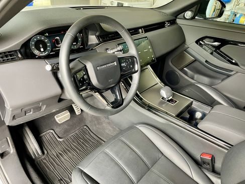 Certified 2025 Land Rover Range Rover Evoque Dynamic SE AWD/4WD image 13