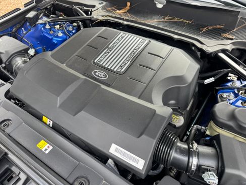 Used 2020 Land Rover Range Rover Long Wheelbase HSE image 37