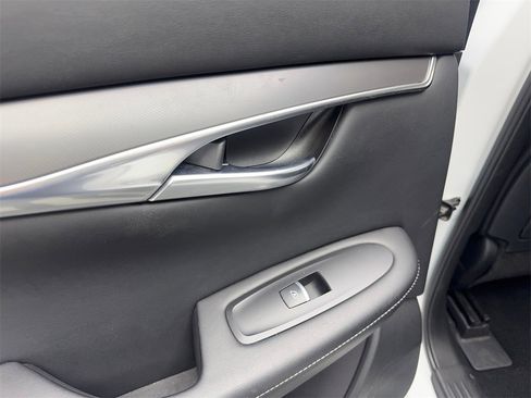 Used 2024 INFINITI QX50 Luxe image 37