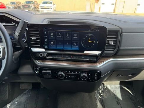 Certified 2025 Chevrolet Silverado 1500 LT AWD/4WD image 2
