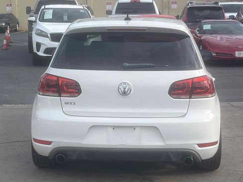 Used 2012 Volkswagen Golf 4-Door FWD image 6