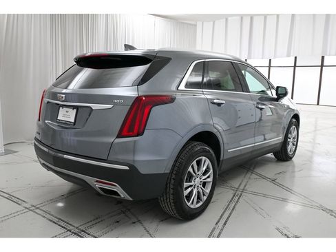 Used 2022 Cadillac XT5 Premium Luxury image 7