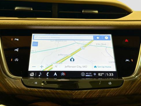 Used 2025 Cadillac XT6 Premium Luxury w/ Platinum Package AWD/4WD image 11