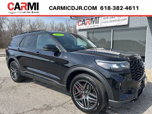 Used 2025 Ford Explorer ST-Line w/ ST-Line Street Pack AWD/4WD image 1