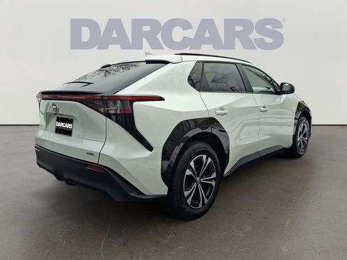 Used 2024 Toyota bZ4X XLE w/ Weather Package image 6