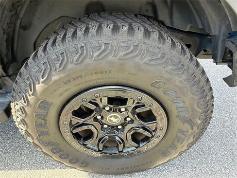 Used 2023 Ford Bronco Wildtrak image 20