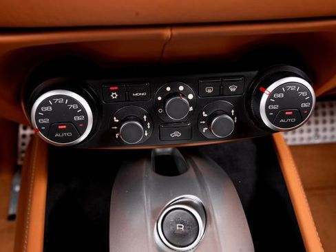 Used 2016 Ferrari California T RWD image 49