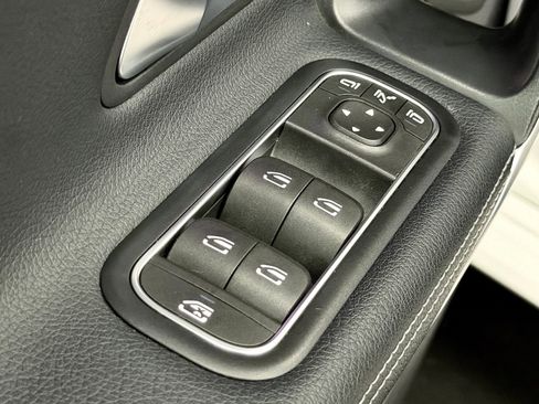 Used 2023 Mercedes-Benz CLA 250 image 20